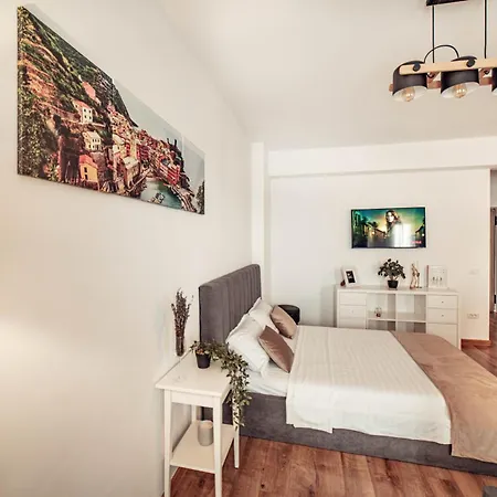 Cozy Apartments At Q Residence - Palas Mall Iasi Exterior photo