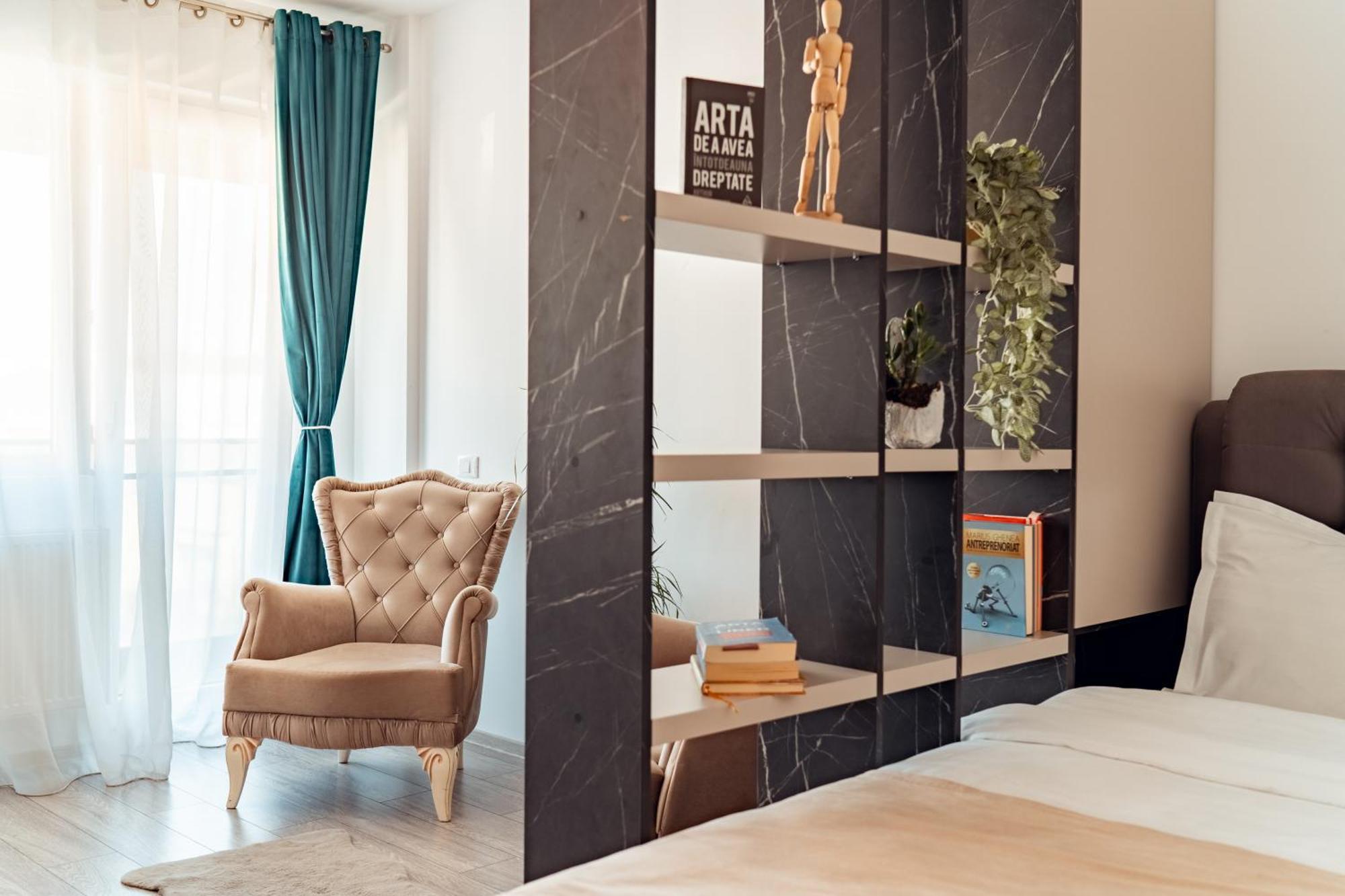 Cozy At Q - Mall Apartment *